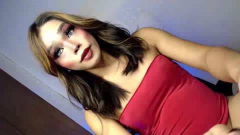 Snapshot of sultry_sirenxx chatting on December 15, 3:49 pm sultry_sirenxx online show from December 15, 3:49 pm