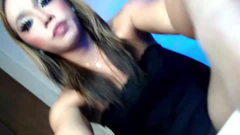 sultry_sirenxx online show from May 31, 4:25 pm