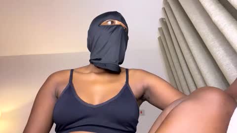 maskedtemptress online show from March 24, 3:33 am
