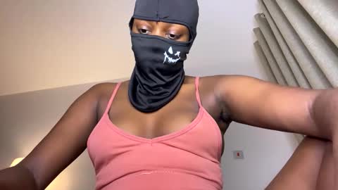 maskedtemptress online show from March 27, 6:18 pm