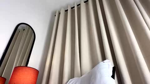 Snapshot of sultryaura chatting on June 11, 2:53 am maskedtemptress online show from June 11, 2:53 am