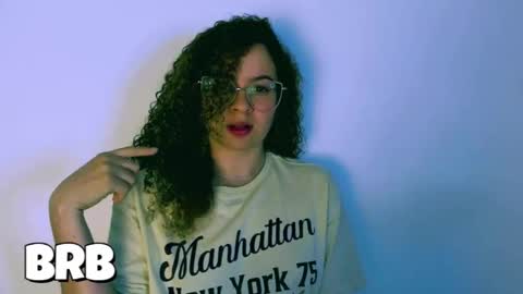 Snapshot of sultrysecrets_ chatting on September 26, 7:51 pm Ann online show from September 26, 7:51 pm