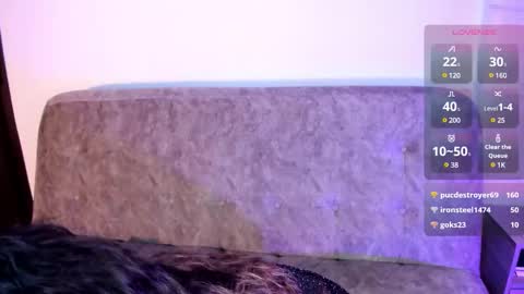 Snapshot of summer_holiday chatting on December 23, 10:53 am OnlyFans summer holiday online show from December 23, 10:53 am