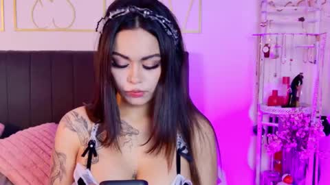 Snapshot of summer_holiday chatting on September 10, 2:11 am OnlyFans summer holiday online show from September 10, 2:11 am