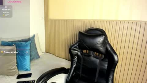 Snapshot of summer_night_ chatting on October 28, 11:47 am Summer online show from October 28, 11:47 am