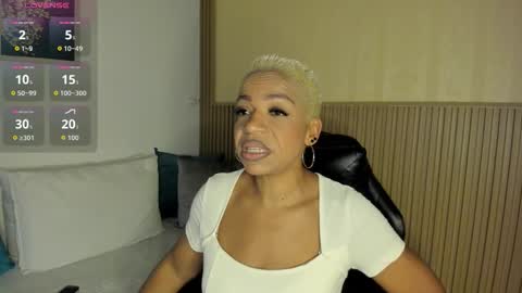 Snapshot of summer_night_ chatting on November 6, 11:44 am Summer online show from November 6, 11:44 am