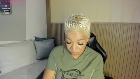 Snapshot of summer_night_ chatting on November 7, 11:54 am Summer online show from November 7, 11:54 am