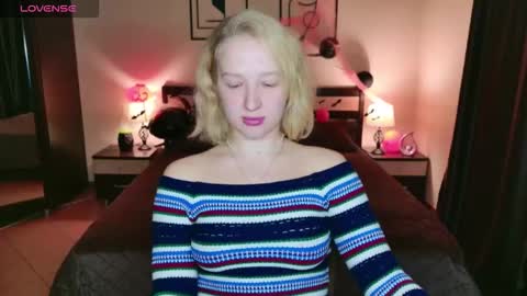 Snapshot of summerjem chatting on November 4, 4:22 am summerjem online show from November 4, 4:22 am