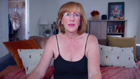 SummerKnightzzz online show from September 26, 1:04 pm