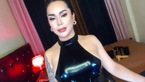 Summer online show from February 9, 9:30 pm