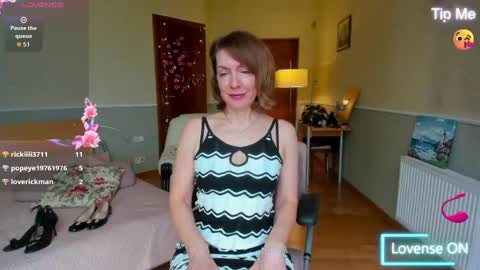 summerliza online show from April 30, 2:23 pm