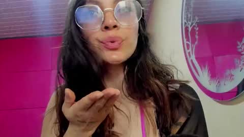 moon1 online show from April 30, 3:18 pm