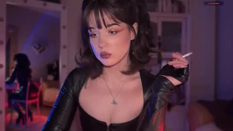 Snapshot of sun_for_you chatting on November 17, 10:37 pm Miss Nelly online show from November 17, 10:37 pm