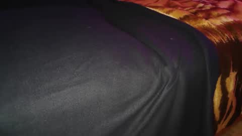 Snapshot of sundicksun chatting on December 14, 12:43 pm s online show from December 14, 12:43 pm