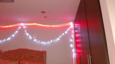 Snapshot of sunflower_dance chatting on February 25, 11:00 pm Jeraldine online show from February 25, 11:00 pm