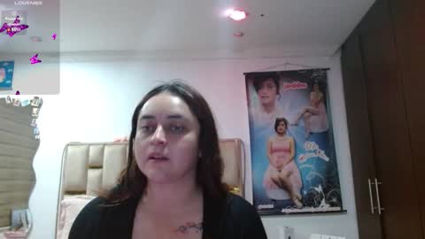 Snapshot of sunflower_dance chatting on November 20, 12:33 am Jeraldine online show from November 20, 12:33 am