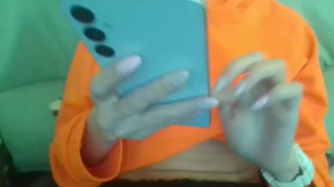 Snapshot of suni_bitch chatting on March 8, 9:50 am suni online show from March 8, 9:50 am