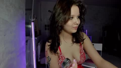 Amy online show from March 4, 11:43 pm