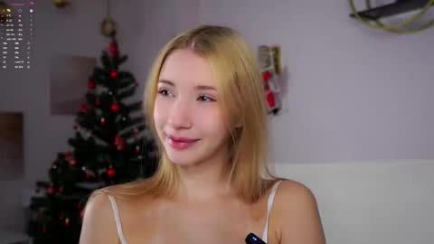 Lily online show from January 7, 2:41 pm