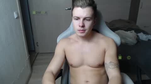 Snapshot of sunny1girl chatting on February 9, 5:54 pm Alice and Sergey online show from February 9, 5:54 pm