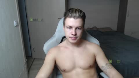 Snapshot of sunny1girl chatting on February 12, 2:43 pm Alice and Sergey online show from February 12, 2:43 pm