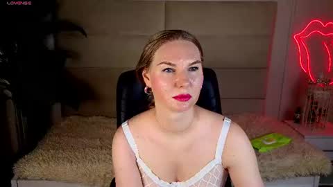 sunny_nicoleee online show from July 5, 1:34 am