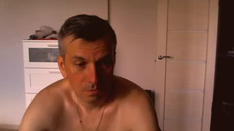 sunny_sun00 online show from August 5, 8:39 am