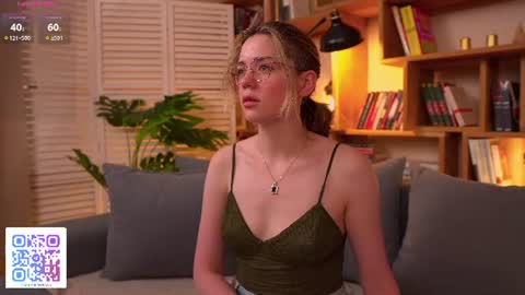 Sunny online show from August 2, 3:54 pm