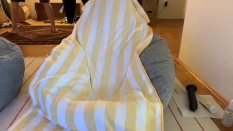Snapshot of sunny_uhlo chatting on July 8, 6:56 pm sunny uhlo online show from July 8, 6:56 pm