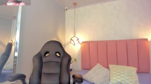  S U N N Y online show from November 6, 12:28 pm