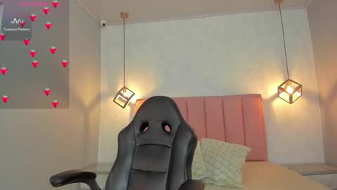  S U N N Y online show from March 9, 12:53 pm