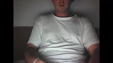 sunnygun0 online show from September 22, 11:12 am