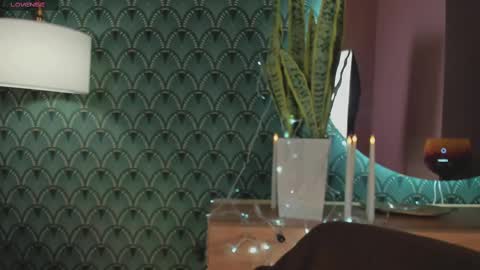 Snapshot of sunnyrisha chatting on February 25, 6:03 am Risha online show from February 25, 6:03 am