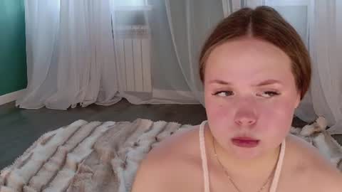 Snapshot of sunnyrisha chatting on June 26, 5:23 am Risha online show from June 26, 5:23 am