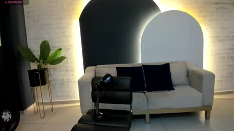 Sunny Rivers online show from November 2, 11:01 am