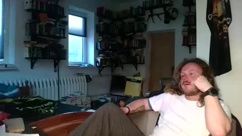 Snapshot of sunr1sa chatting on November 11, 3:23 pm sunr1sa online show from November 11, 3:23 pm