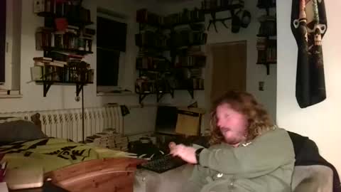 Snapshot of sunr1sa chatting on November 14, 5:39 am sunr1sa online show from November 14, 5:39 am