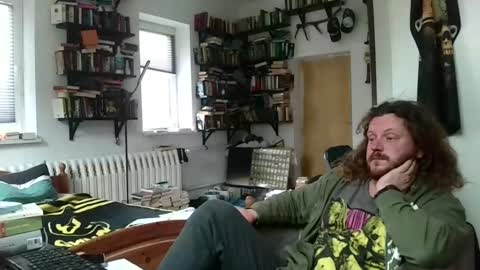 Snapshot of sunr1sa chatting on December 14, 12:32 pm sunr1sa online show from December 14, 12:32 pm