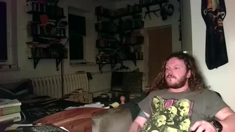 Snapshot of sunr1sa chatting on December 15, 5:01 am sunr1sa online show from December 15, 5:01 am