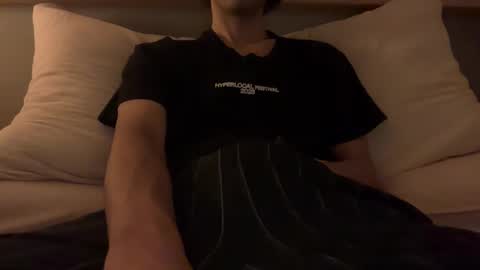 Sunrough online show from November 15, 9:43 pm