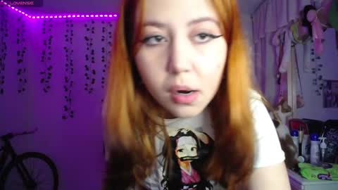 Snapshot of sunset_pienk chatting on October 10, 3:05 am Sunset online show from October 10, 3:05 am