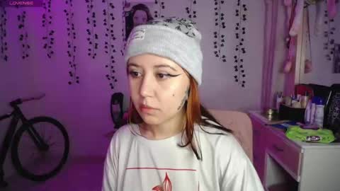 Snapshot of sunset_pienk chatting on October 22, 3:40 am Sunset online show from October 22, 3:40 am