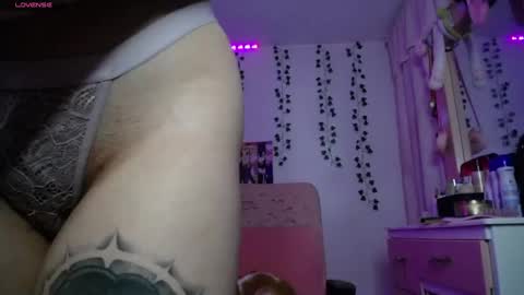 Snapshot of sunset_pienk chatting on October 24, 6:21 am Sunset online show from October 24, 6:21 am