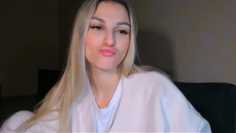 sunsetwithava online show from March 5, 3:13 am