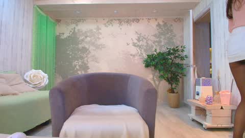 Eva  online show from December 21, 4:14 pm