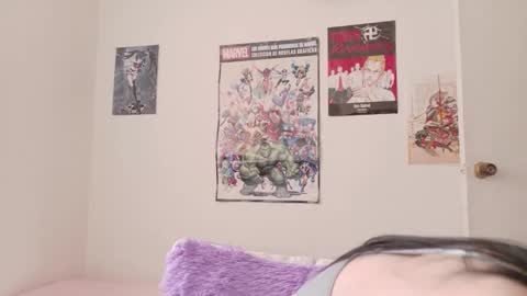 Snapshot of sunshine_girl9 chatting on December 19, 7:54 pm sunshine_girl9 online show from December 19, 7:54 pm