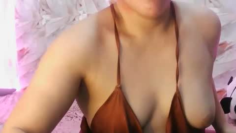 Snapshot of superb_ass25 chatting on June 4, 4:29 am KIMZY online show from June 4, 4:29 am