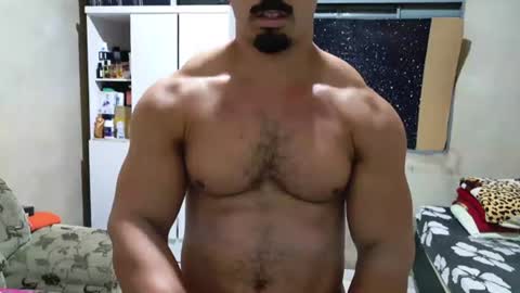 Snapshot of superbigmr chatting on June 27, 3:55 am james online show from June 27, 3:55 am