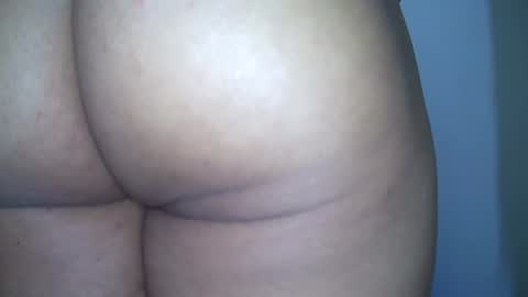 Snapshot of superboy977 chatting on October 16, 7:37 pm superboy977 online show from October 16, 7:37 pm