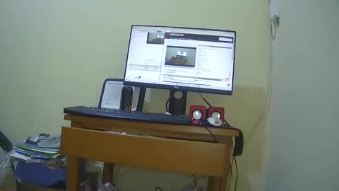 Snapshot of superboy977 chatting on November 15, 4:54 am superboy977 online show from November 15, 4:54 am